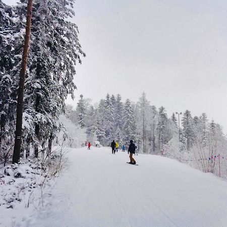 Domek W Gorach - Prywatne Jacuzzi, Sauna, Grota Solna - Panorama Chelm Ski&Spa Myslenice Bagian luar foto