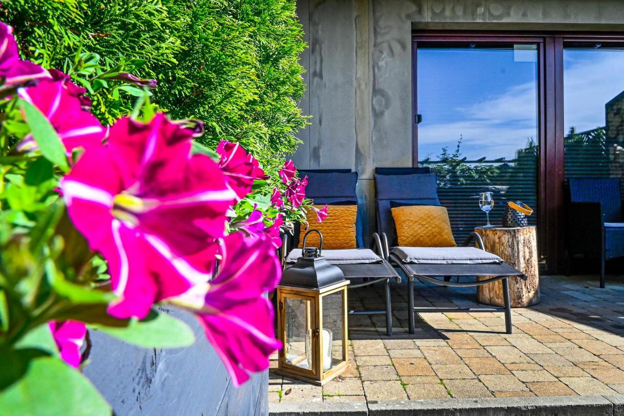 Domek W Gorach - Prywatne Jacuzzi, Sauna, Grota Solna - Panorama Chelm Ski&Spa Myslenice Bagian luar foto